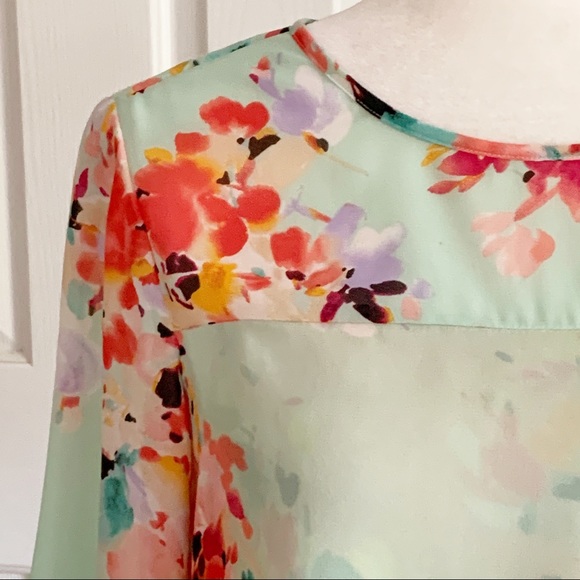 Sunny Leigh Floral Bell Sleeve Layered Blouse - Picture 9 of 13